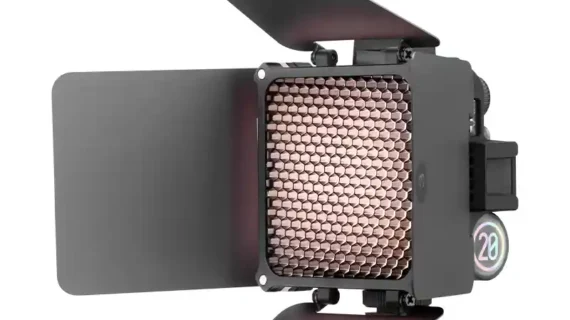 نسخه کمبو نور ثابت Zhiyun Fiveray M20