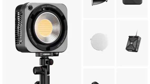 نور ثابت Zhiyun MOLUS G200