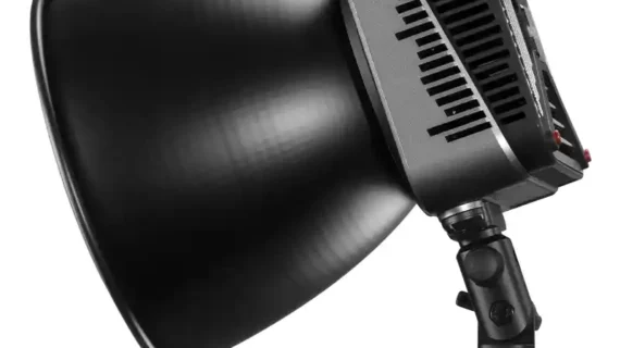نور ثابت Zhiyun MOLUS G200