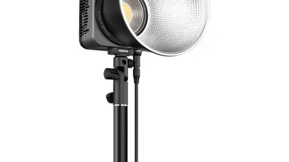 نور ثابت Zhiyun MOLUS G200