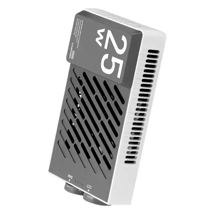 نور ثابت Cinepeer CM25