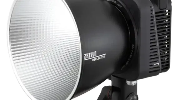 نور ثابت Zhiyun MOLUS G300
